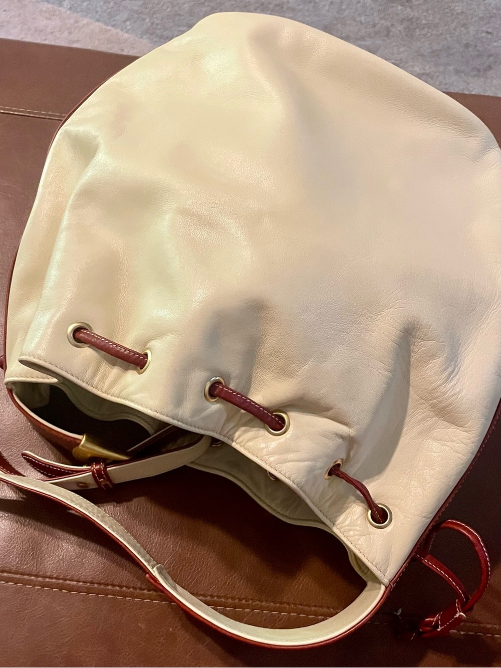 Giancarlo Macucci Lambskin Cream and Brown Leather hobo Bag NWOT